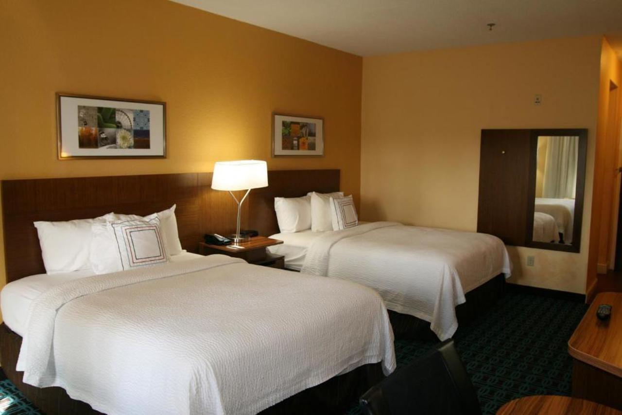 Fairfield Inn & Suites Hilton Head Island Bluffton Exterior photo